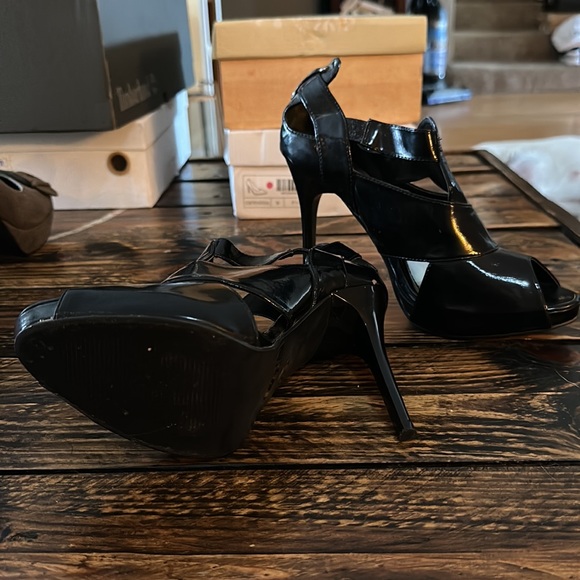 Patent leather black Shoedazzle pumps size 9 - Picture 3 of 5